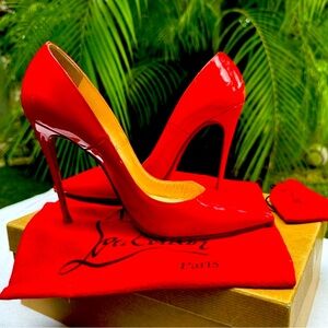 Christian louboutin size 39 so Kate’s in red